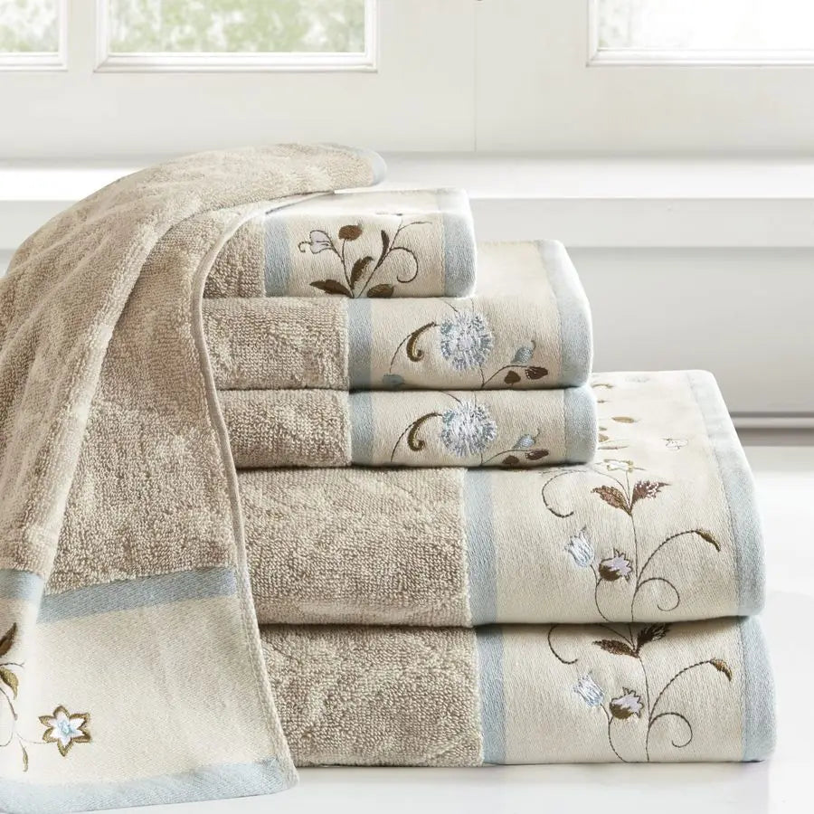 Serene 100 Cotton Bath Towel Set Luxurious Floral Decorative Towels for Bathroom Embroidered Cotton Jacquard Design Soft Highly